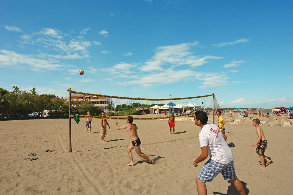 Eurobeach Residence คาวัลลิโน-เตรปอร์ติ ภายนอก รูปภาพ