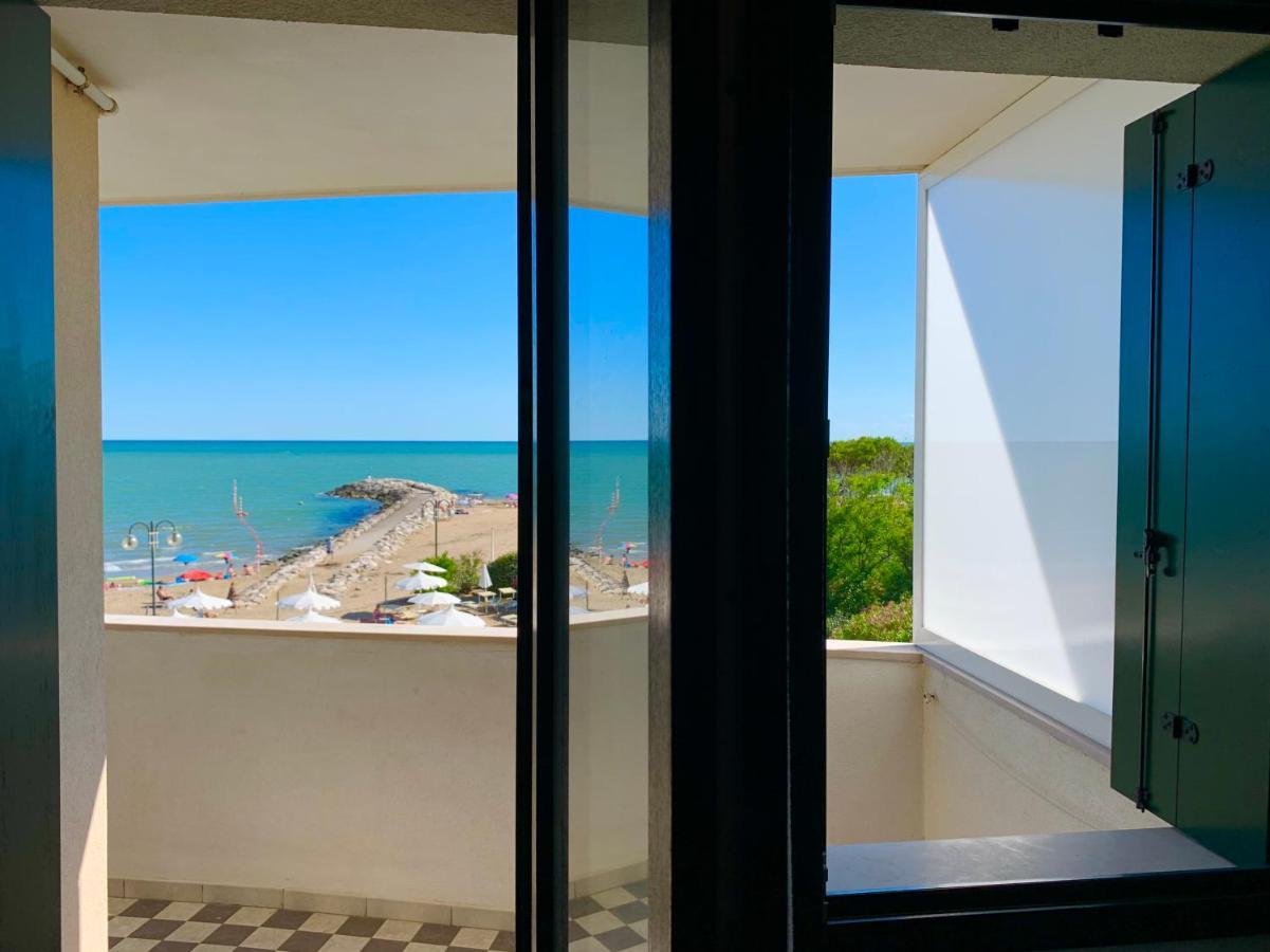 Eurobeach Residence คาวัลลิโน-เตรปอร์ติ ภายนอก รูปภาพ
