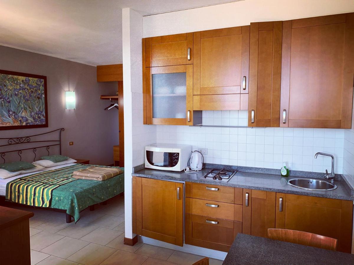 Eurobeach Residence คาวัลลิโน-เตรปอร์ติ ภายนอก รูปภาพ