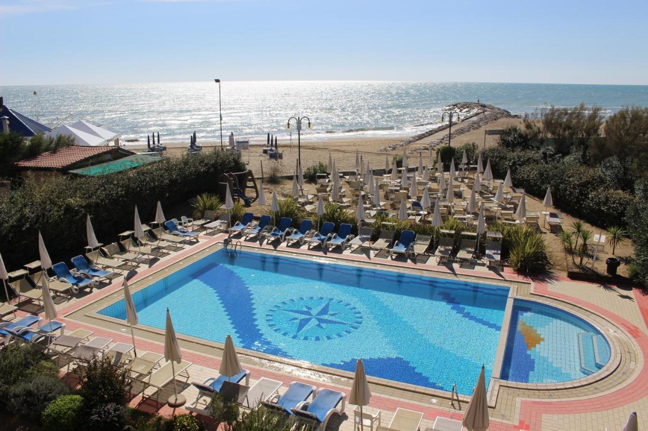 Eurobeach Residence คาวัลลิโน-เตรปอร์ติ ภายนอก รูปภาพ